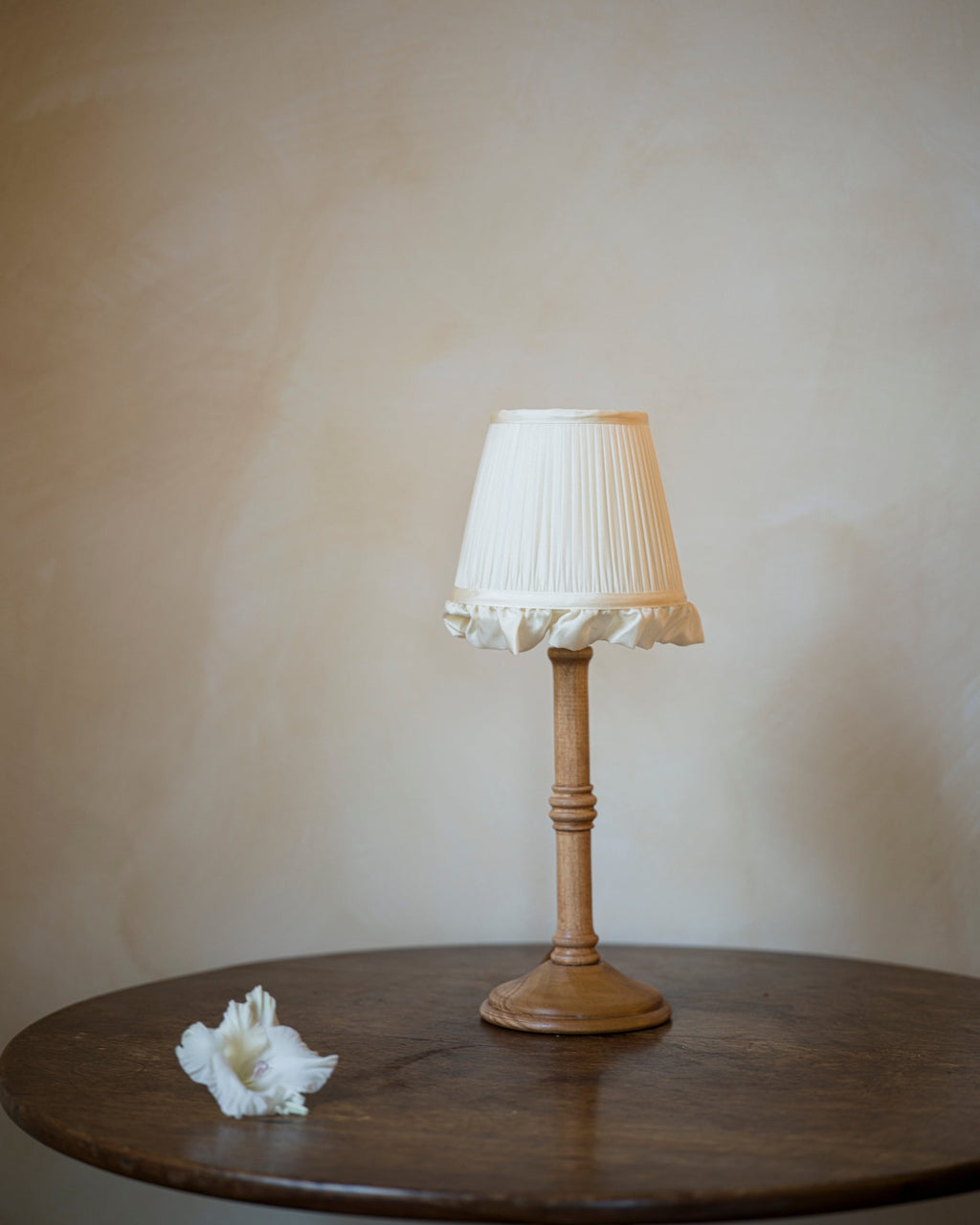 Iris Silk Ruffle Wall Light Lampshade